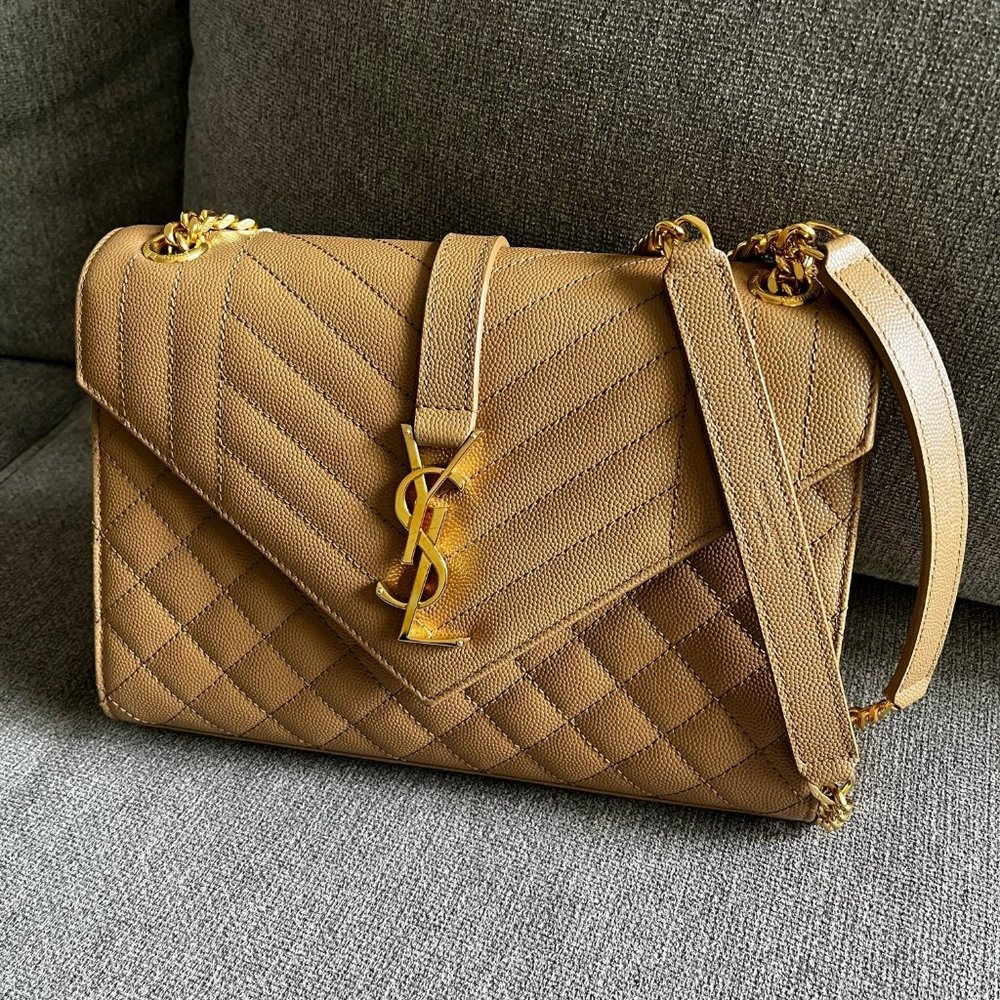 Saint Laurent - Envelope Medium Leather Shoulder Bag